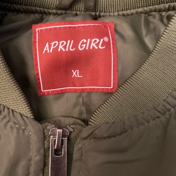 XL puffer jacket from April girl - Picture 2 of 3